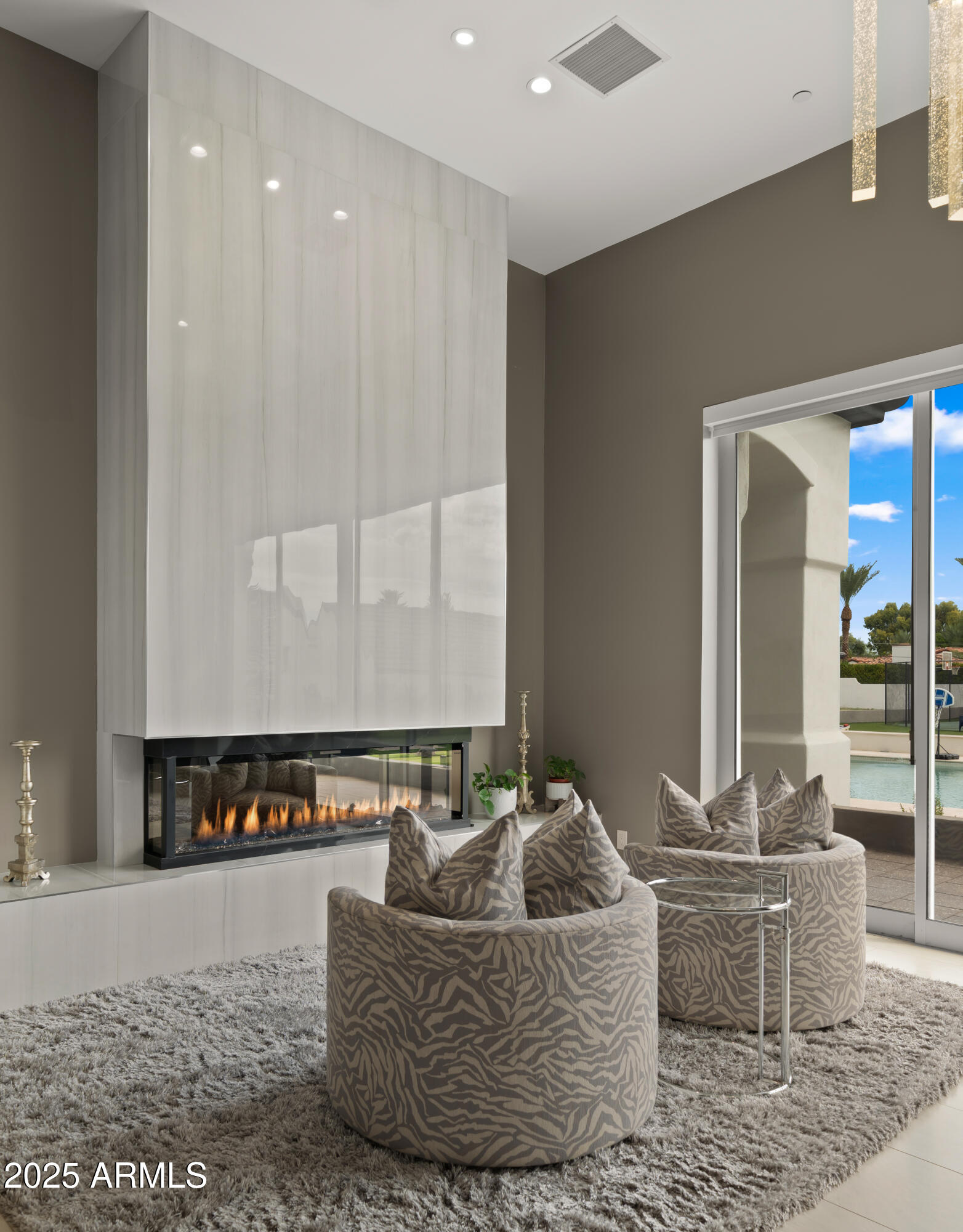 ARCADIA MANORS - Residential