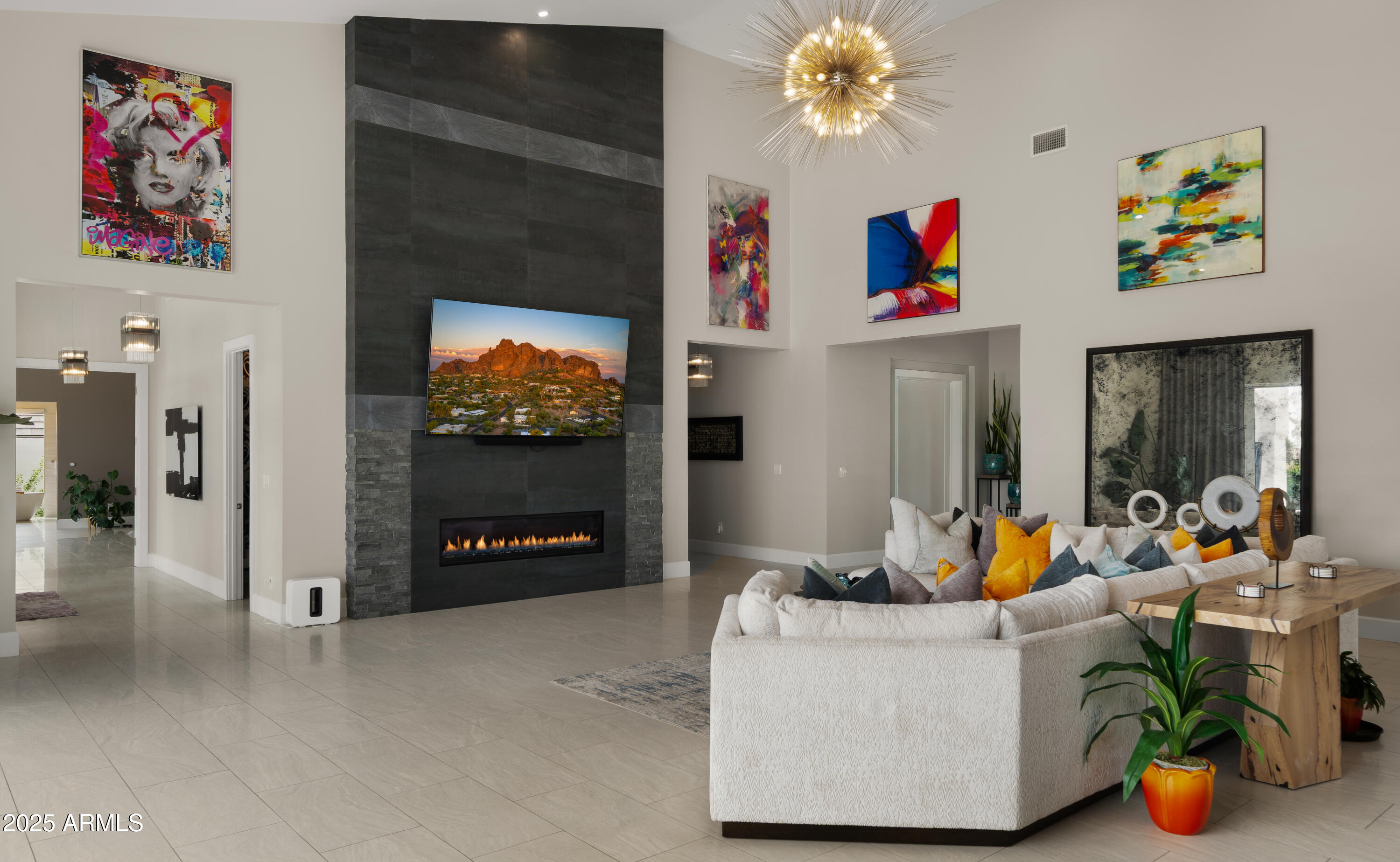 ARCADIA MANORS - Residential