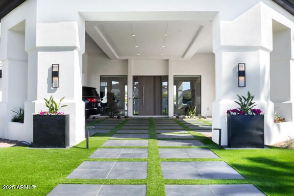 ARCADIA MANORS - Residential