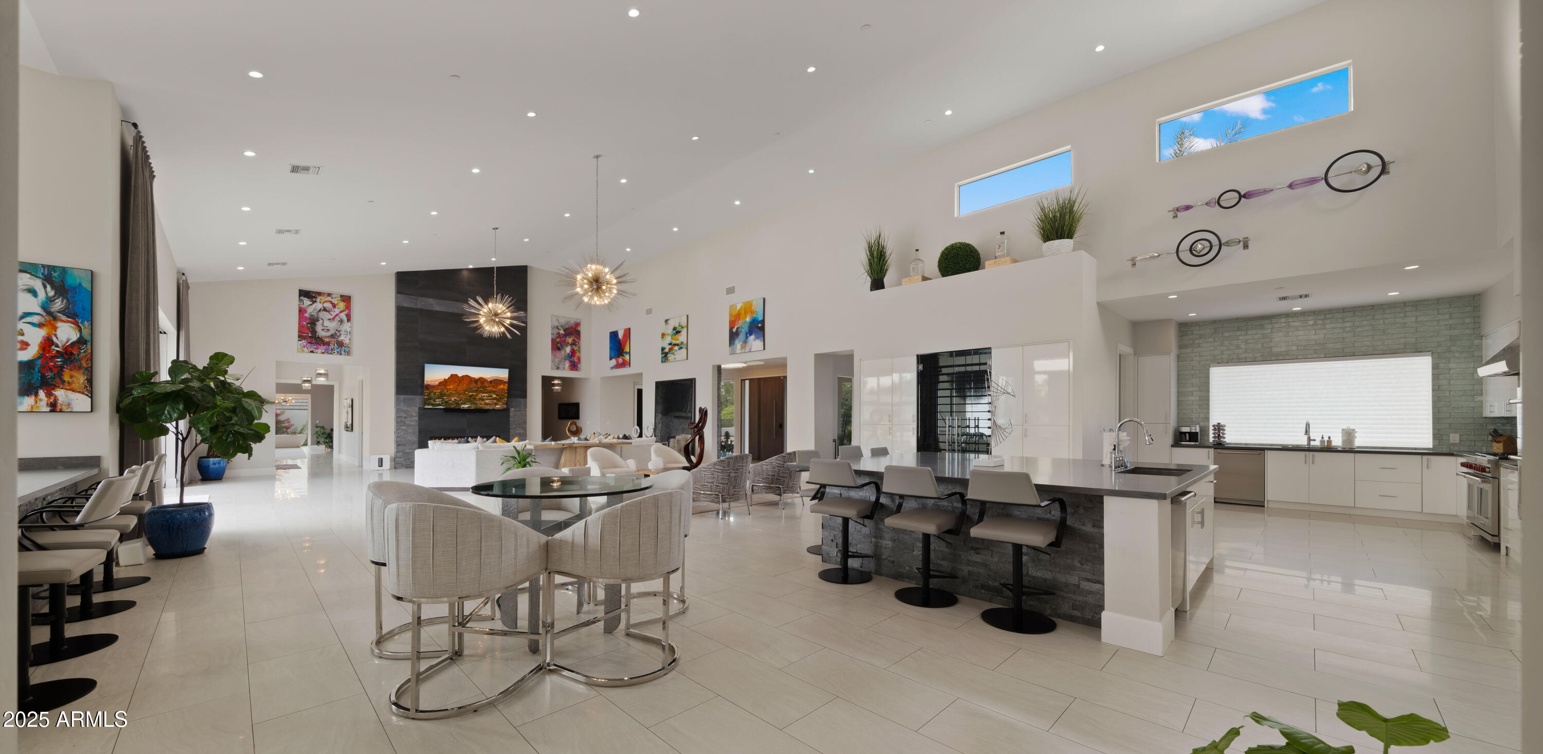 ARCADIA MANORS - Residential