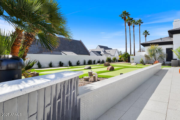 ARCADIA MANORS - Residential