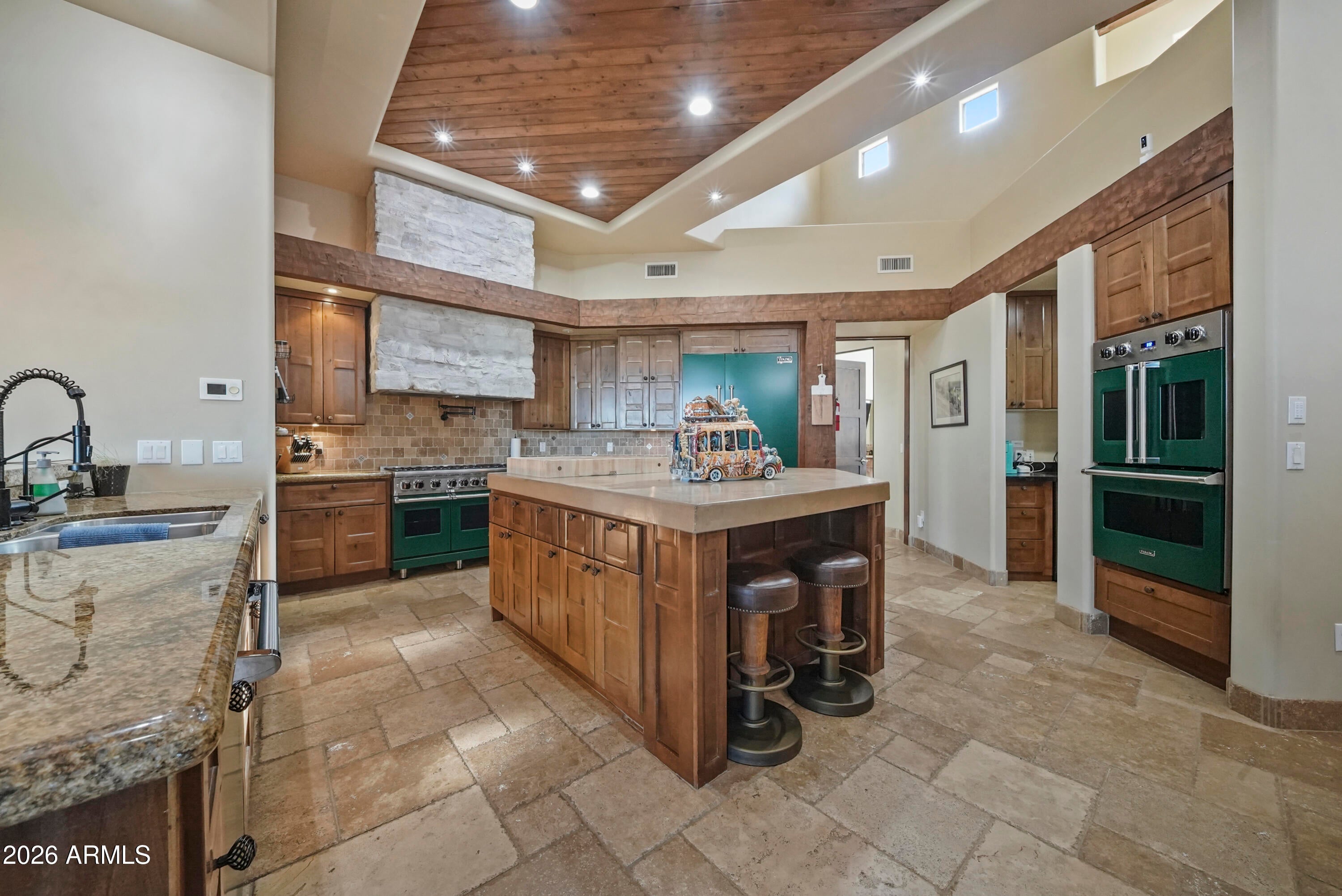 28421 N RIO MOUNTAIN Court