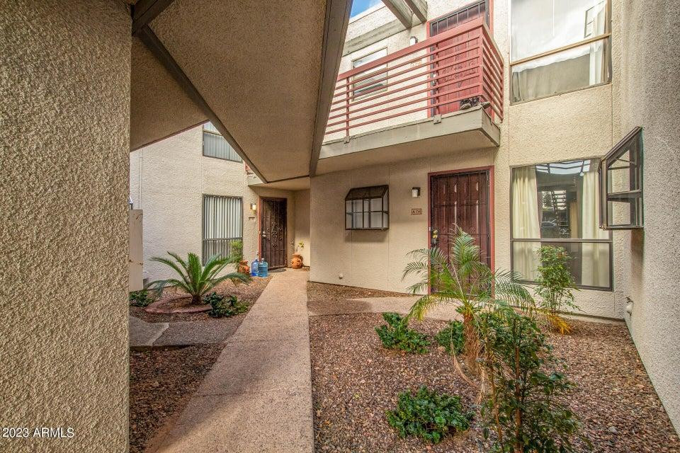 3434 W Danbury Drive Apt A114