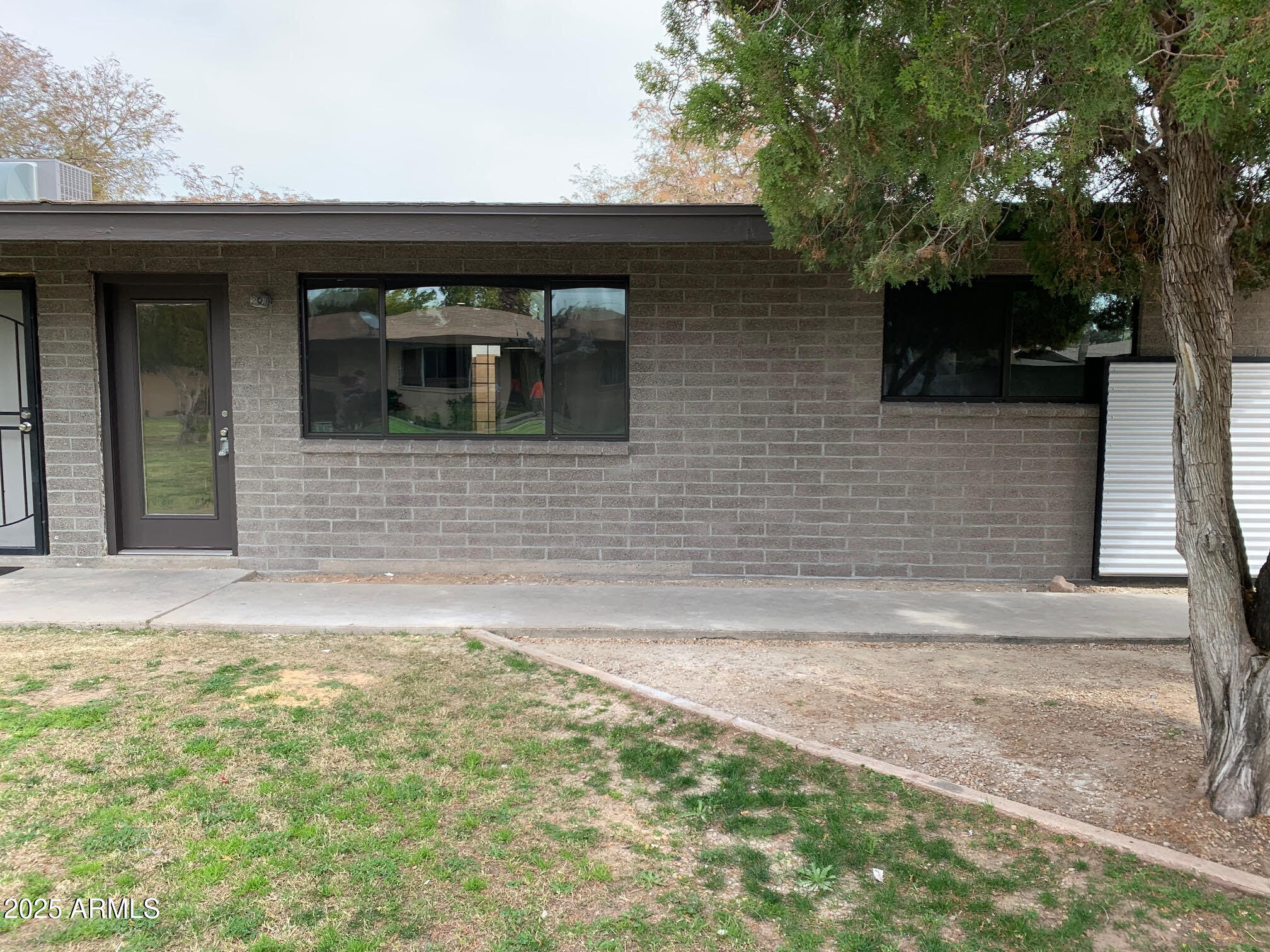 6716 E AVALON Drive