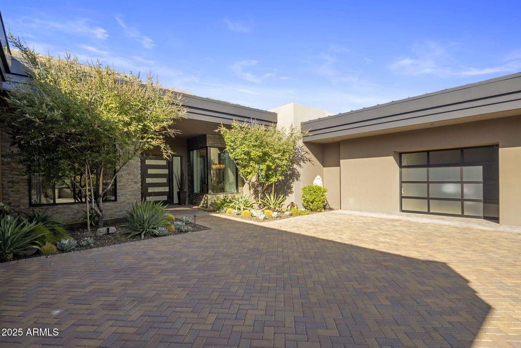 Photo of 10284 E Running Deer Trail, Scottsdale, AZ 85262 (MLS # 6937562)