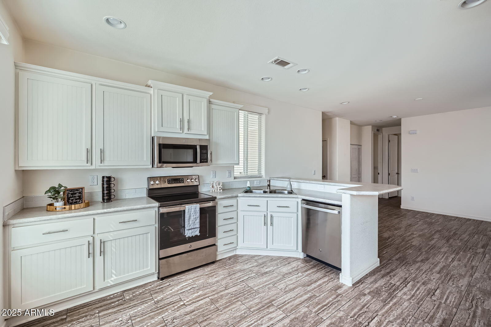 2206 S Ellsworth Road 129B
