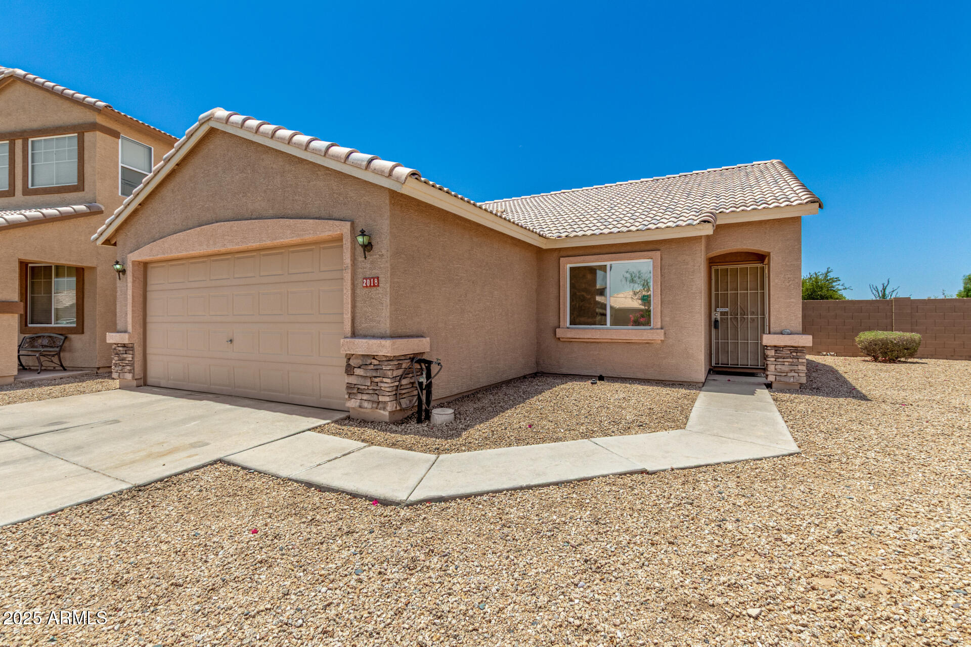 2018 N 104TH Drive