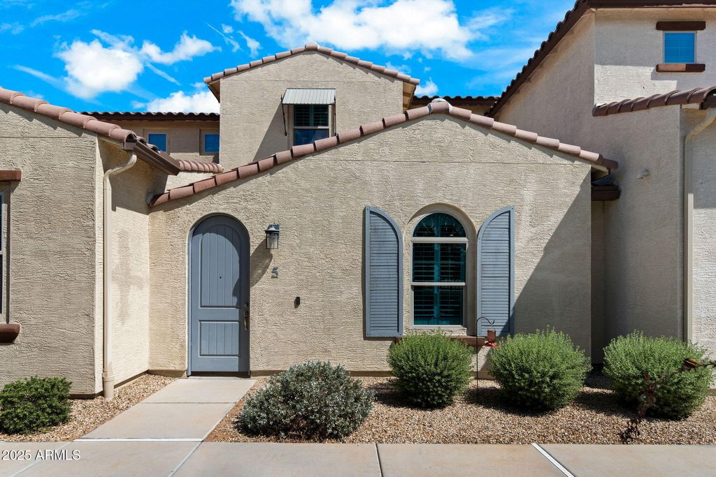 Photo of 3855 S Mcqueen Road #5, Chandler, AZ 85286 (MLS # 6921129)