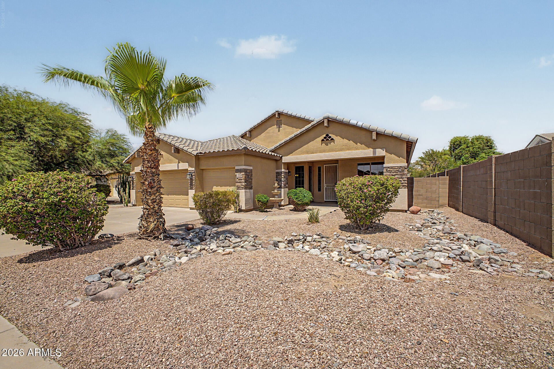 1900 E WOODSMAN Place