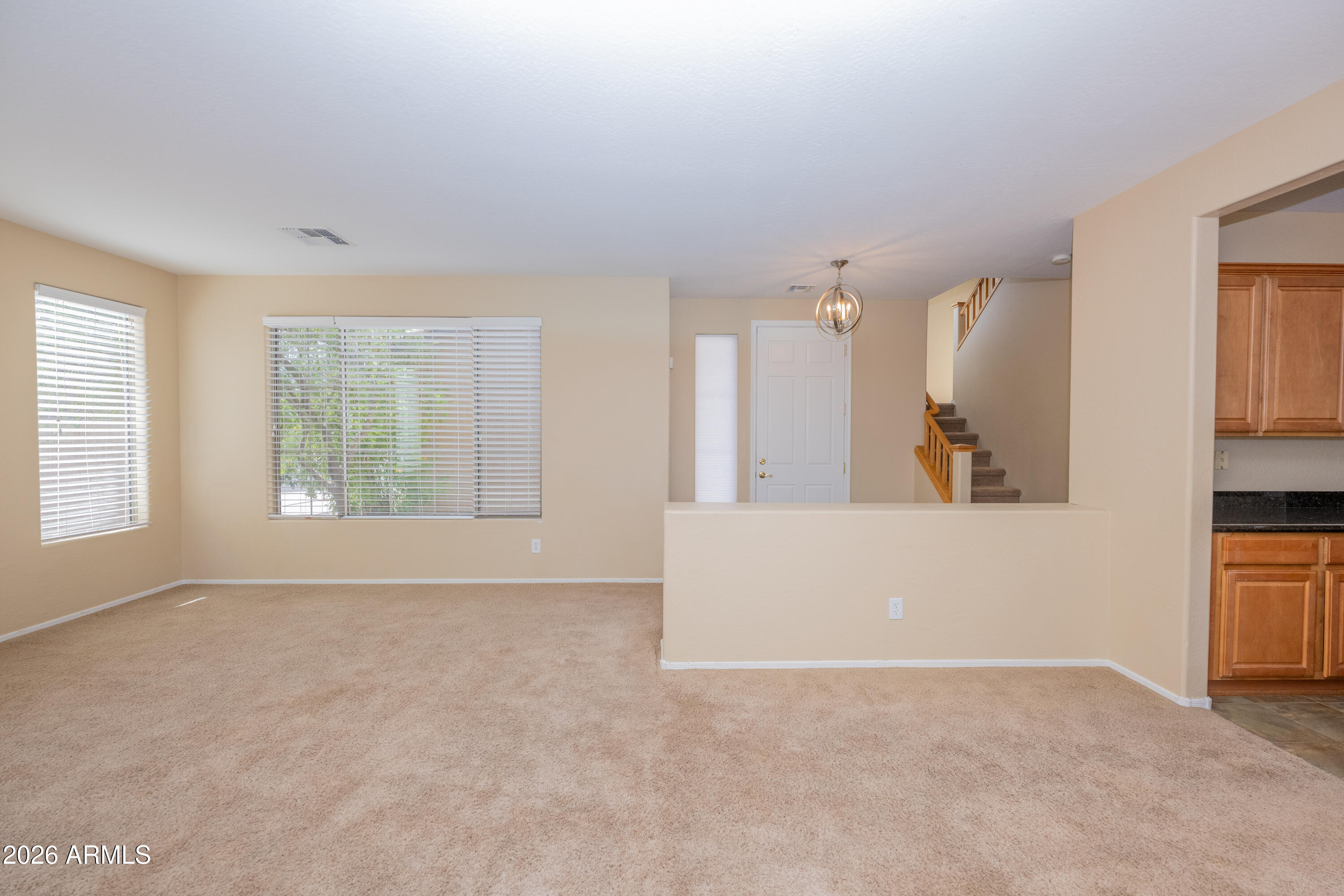 2023 W Shackleton Drive