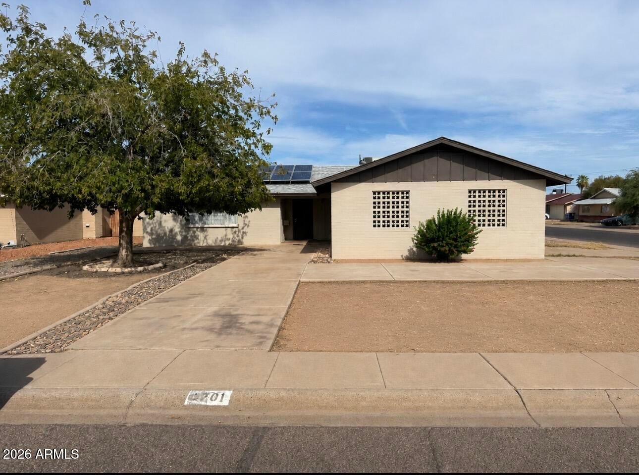 6701 N 42ND Drive