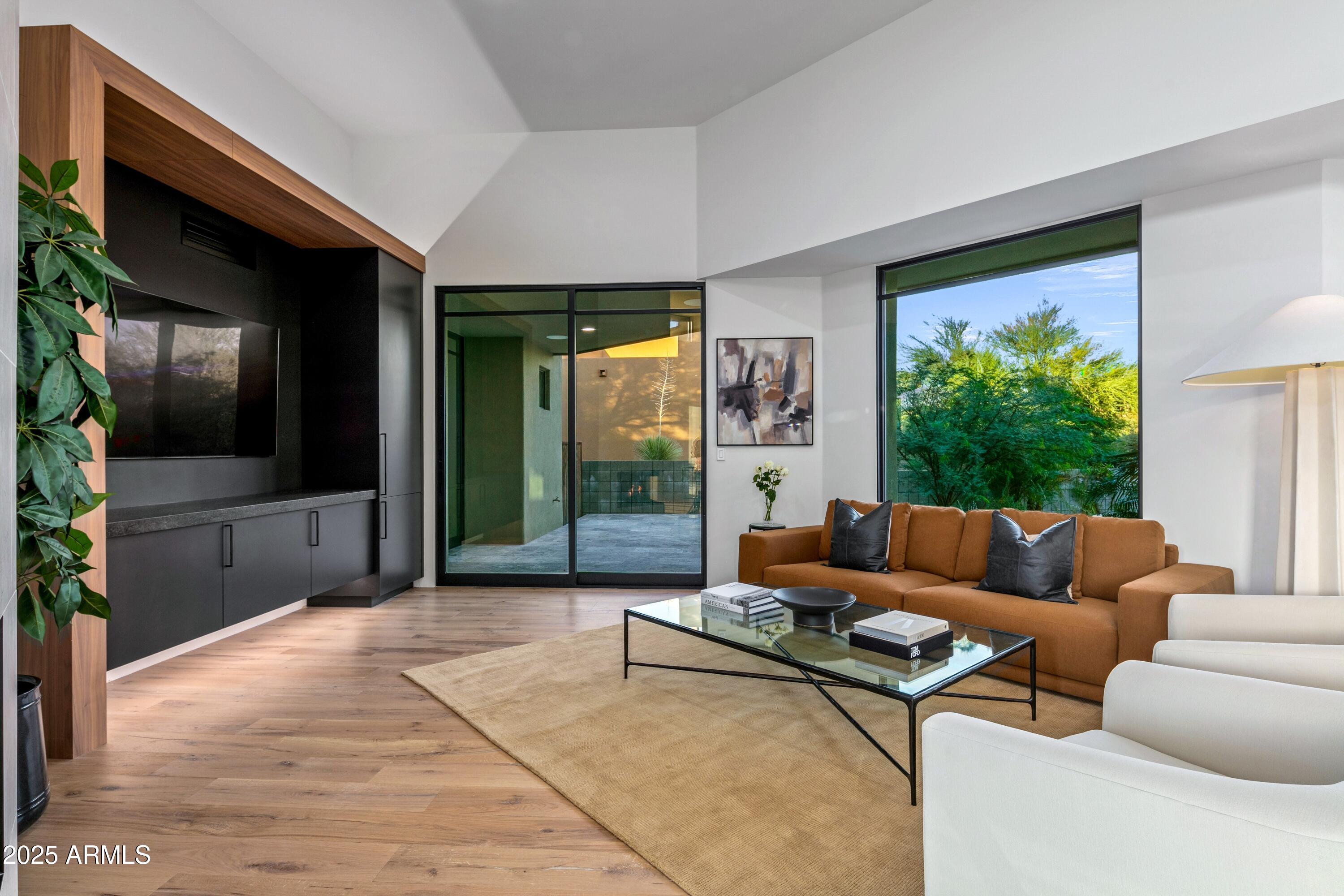 DESERT MOUNTAIN - Residential