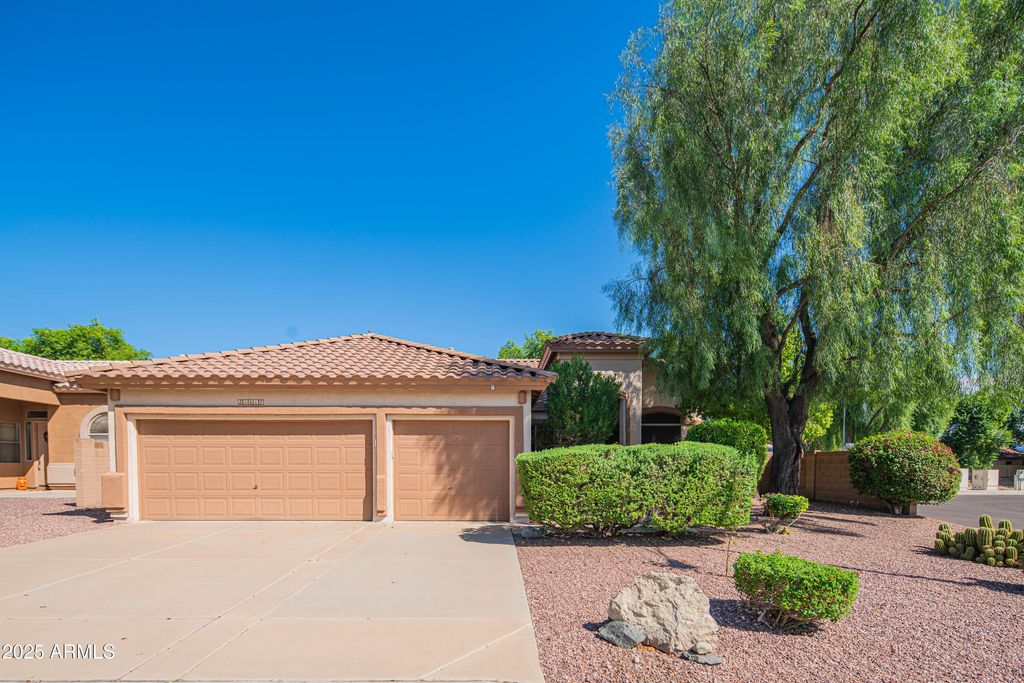 Photo of 21617 N 89th Drive, Peoria, AZ 85382 (MLS # 6924088)