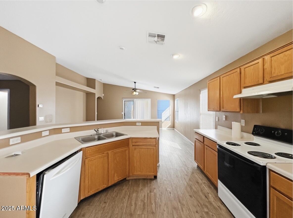 2330 W MALDONADO Road