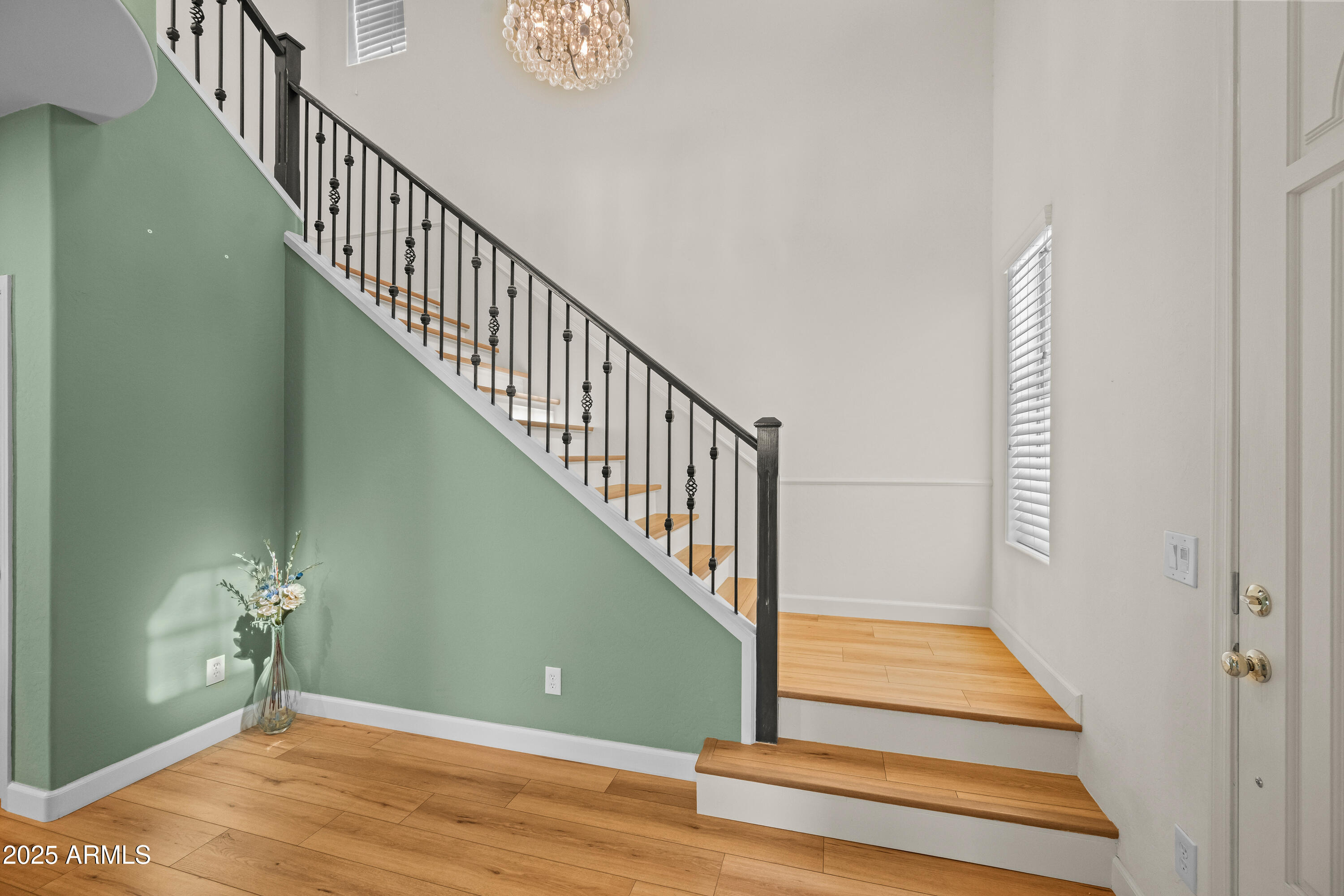 2066 S MOCCASIN Trail