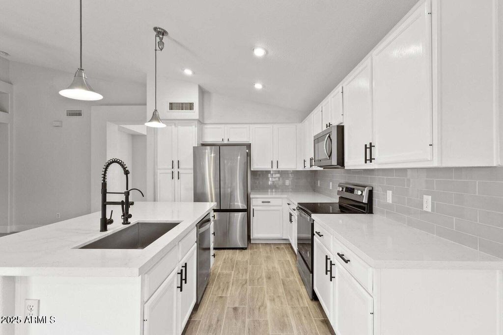 Photo of 2390 S Walnut Drive, Chandler, AZ 85286 (MLS # 6917804)