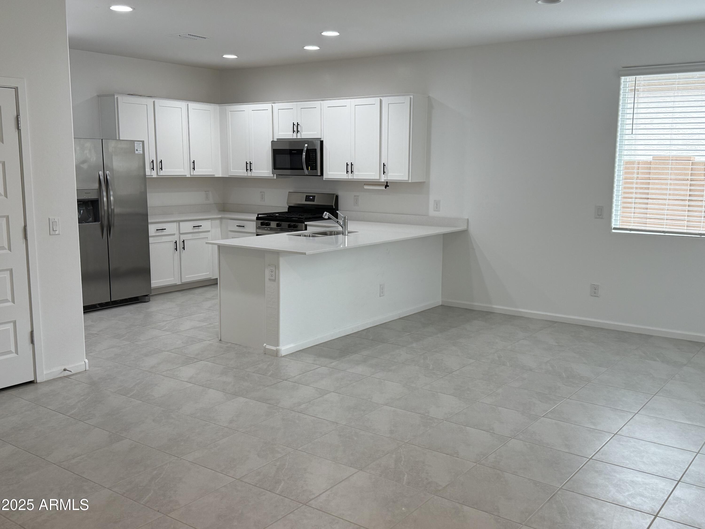 15588 W WILLIAMS Street