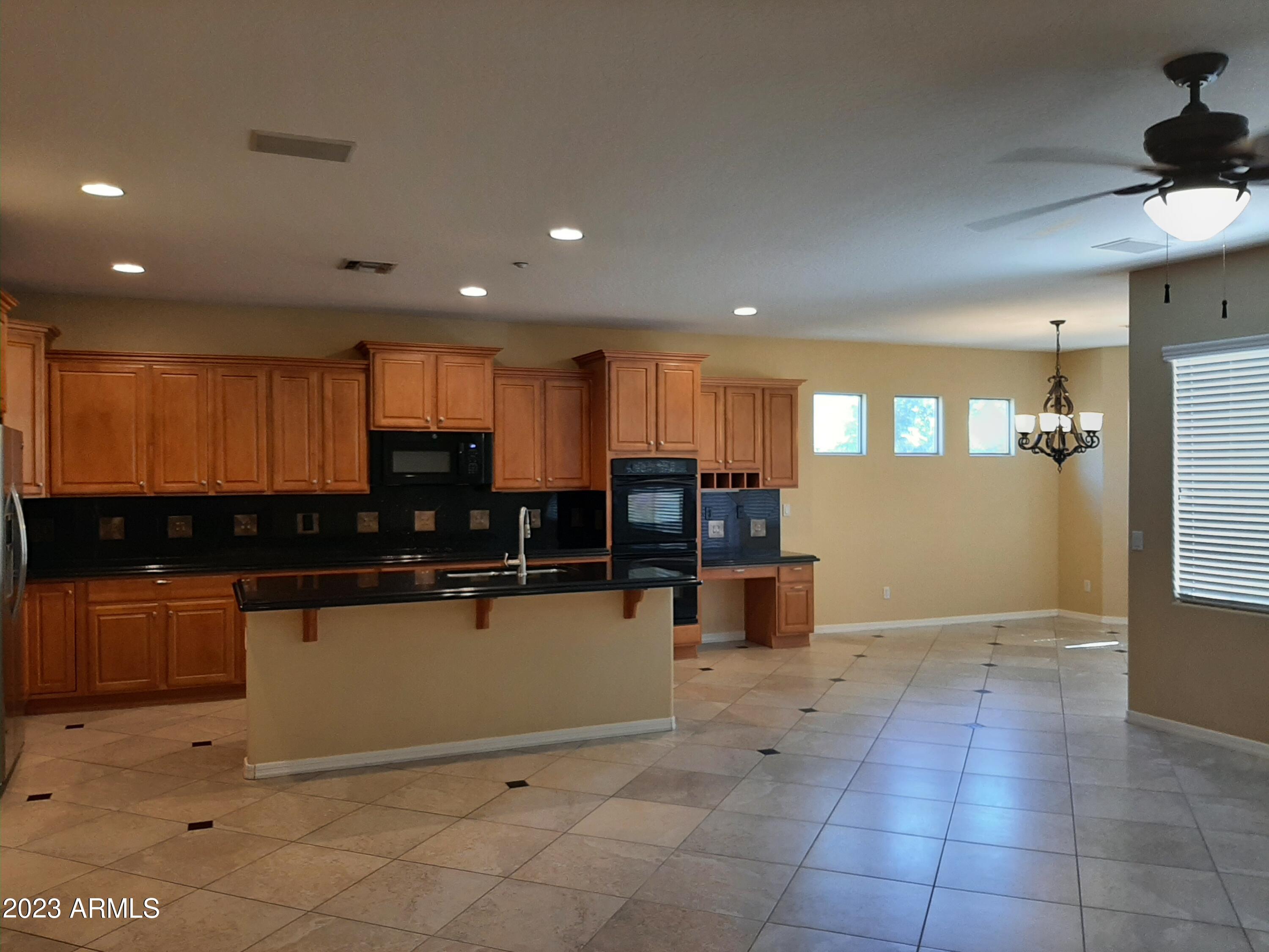 27336 N HIGUERA Drive