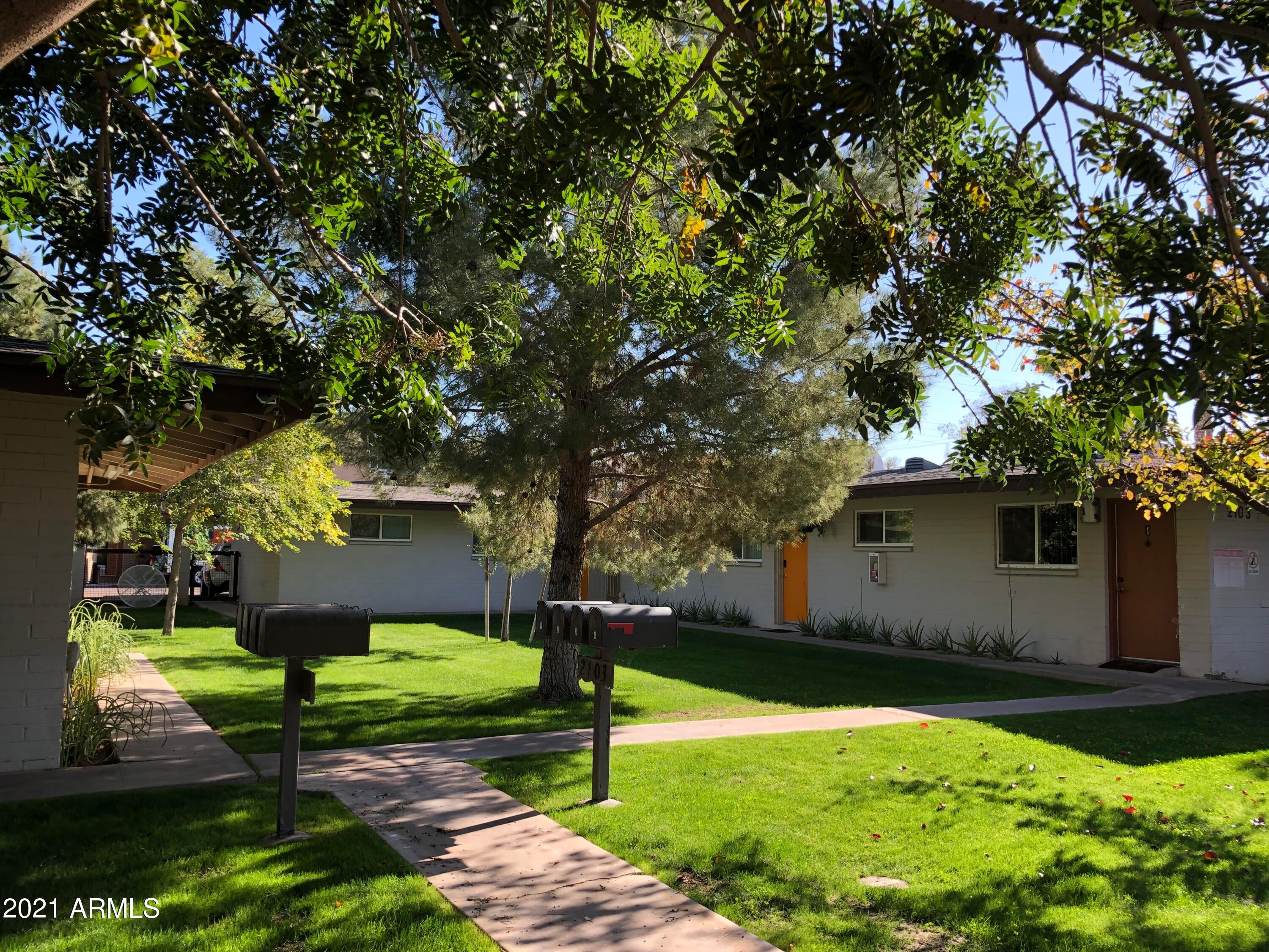 2103 S Granada Drive Apt 8