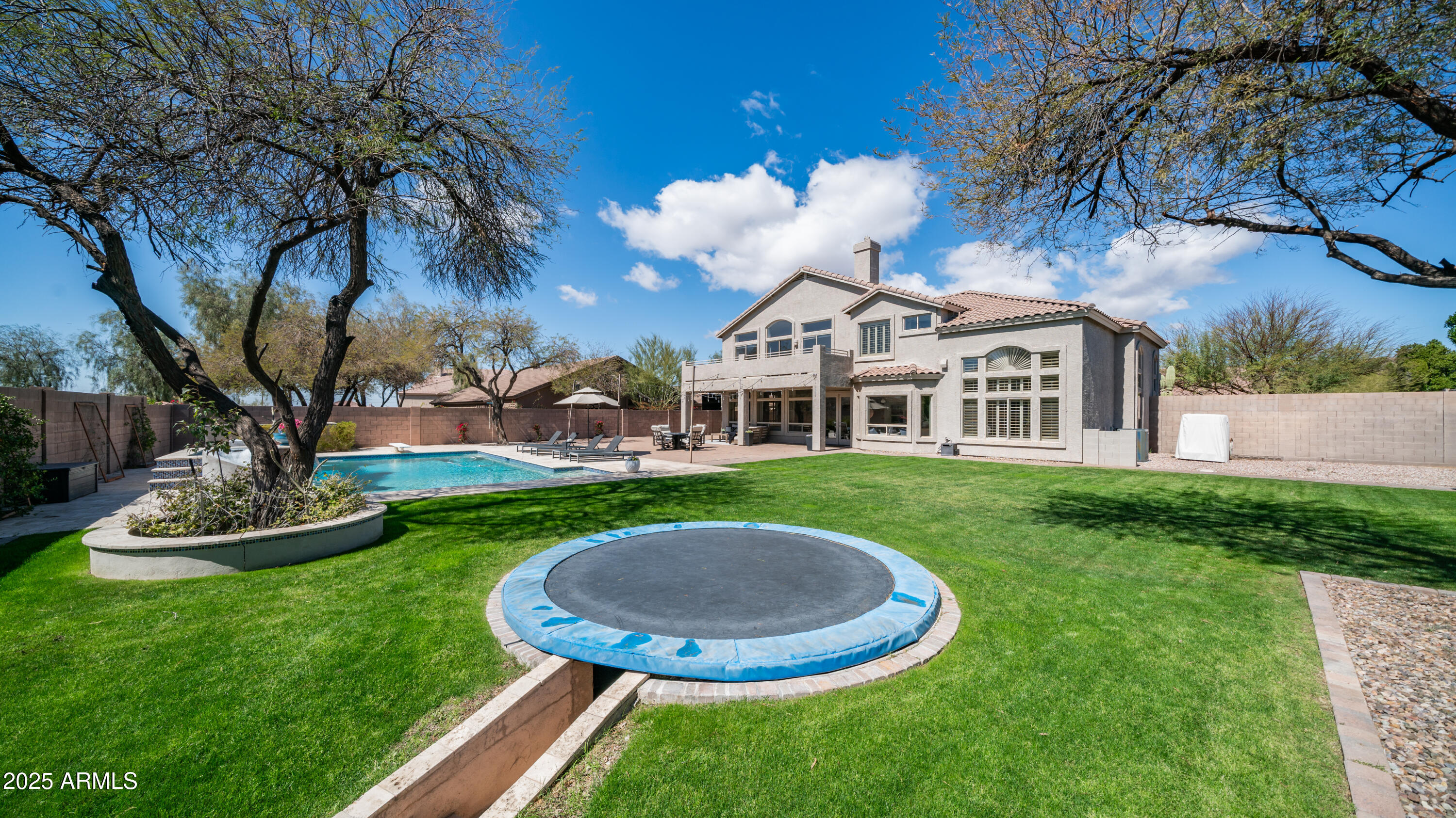 6929 E TRAILRIDGE Circle