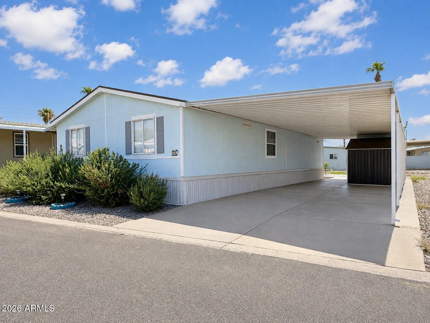 2727 E UNIVERSITY Drive 20