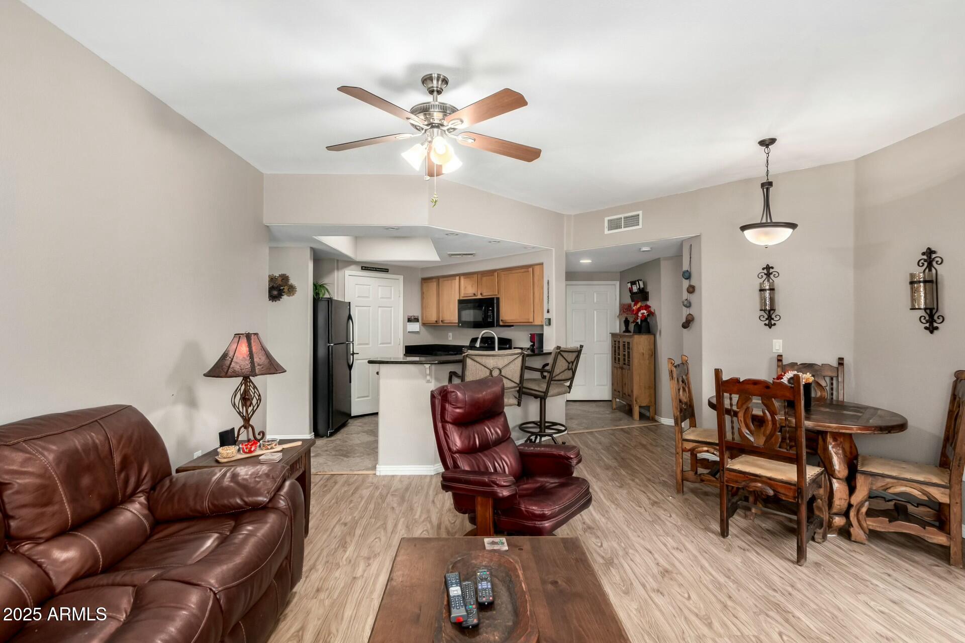 10030 W INDIAN SCHOOL Road 165