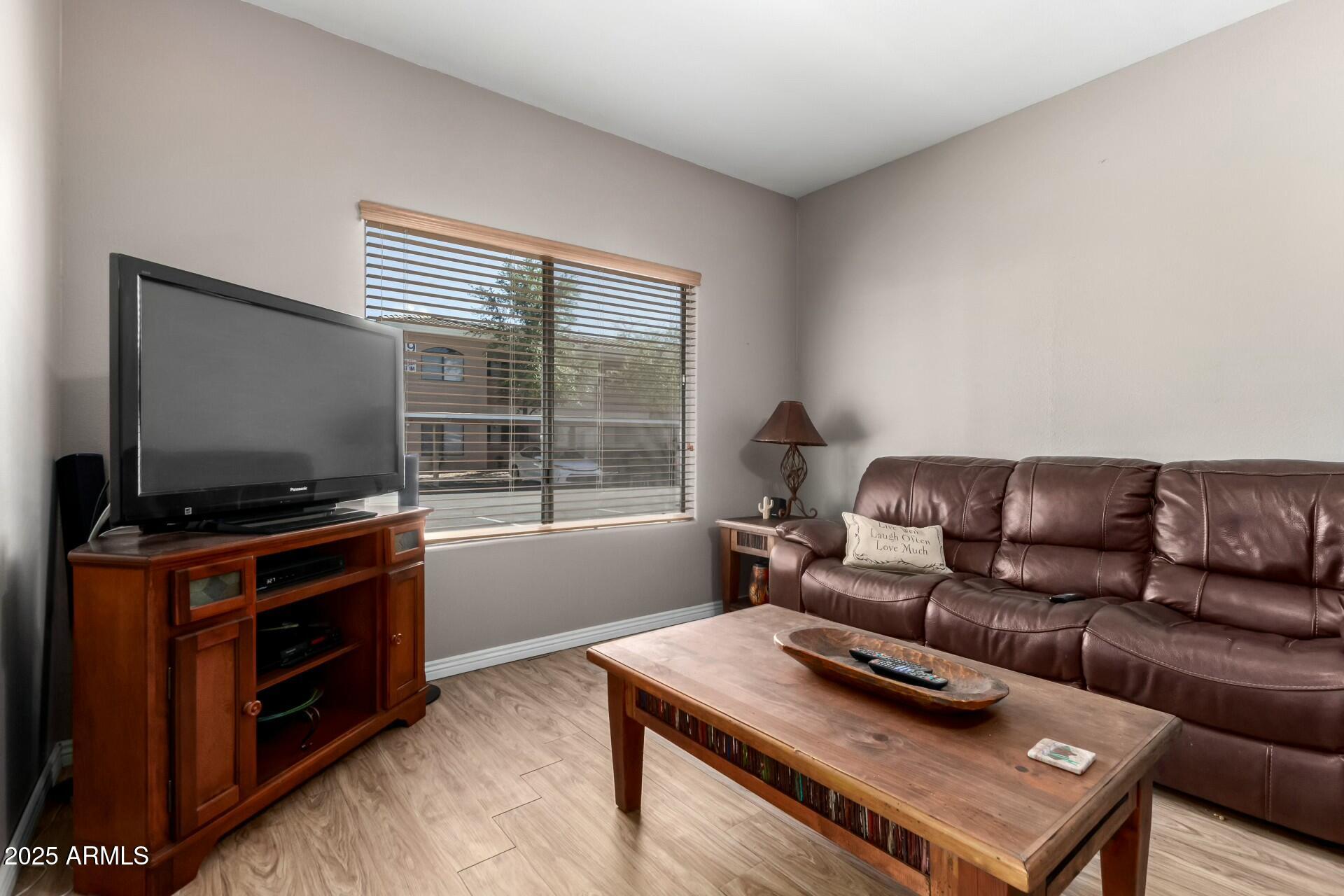 10030 W INDIAN SCHOOL Road 165