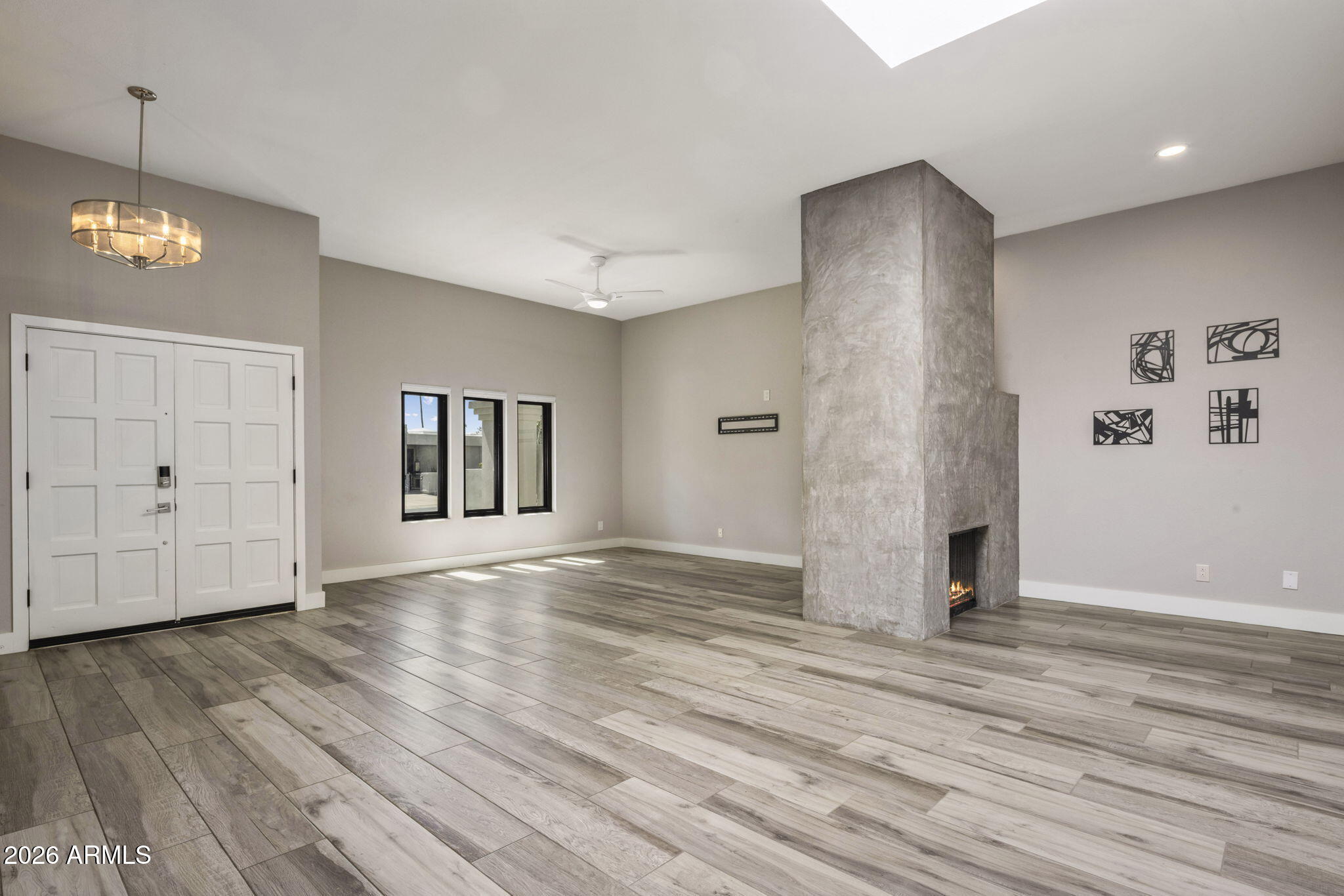 8037 N VIA PALMA --