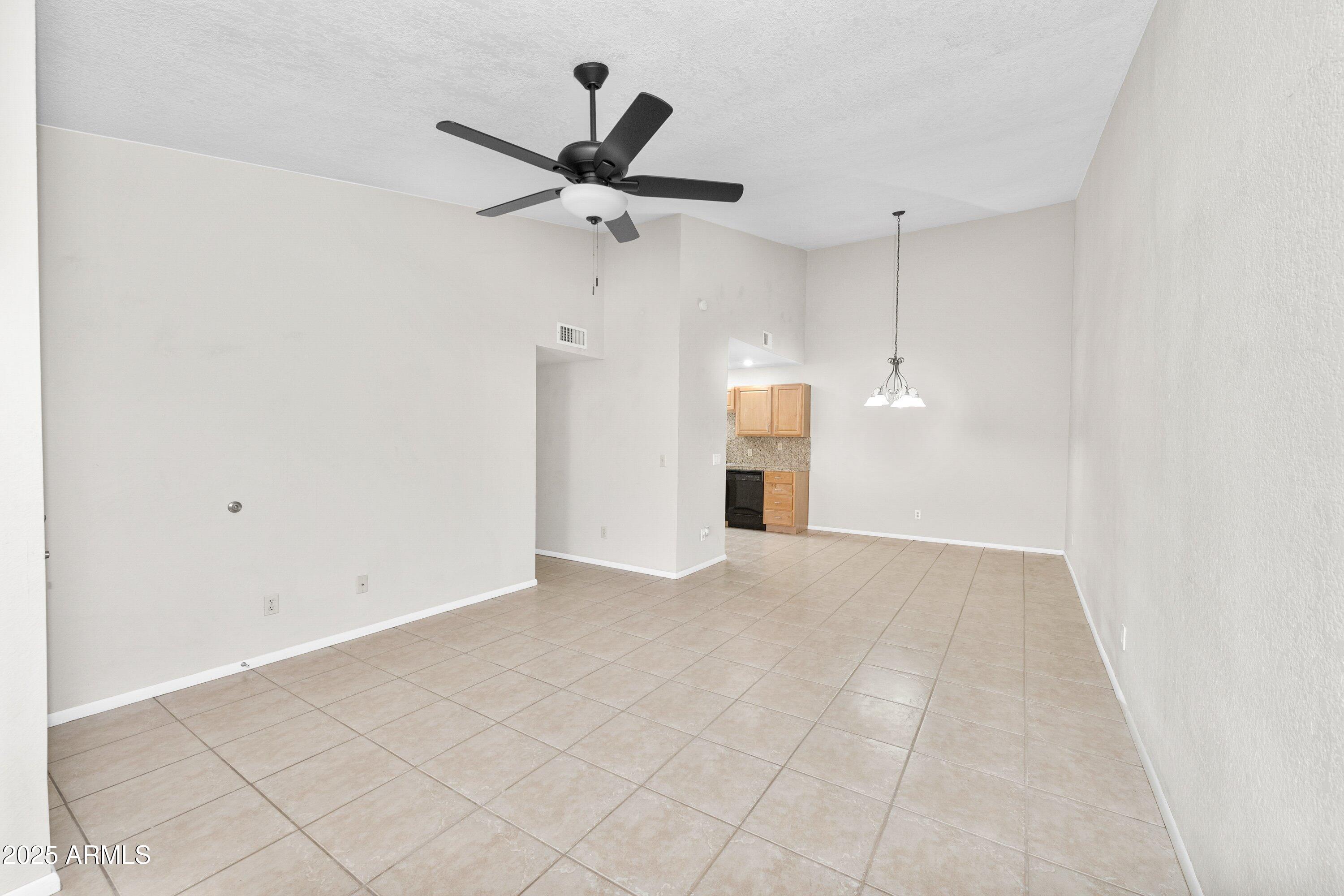 13636 N HAMILTON Drive 102