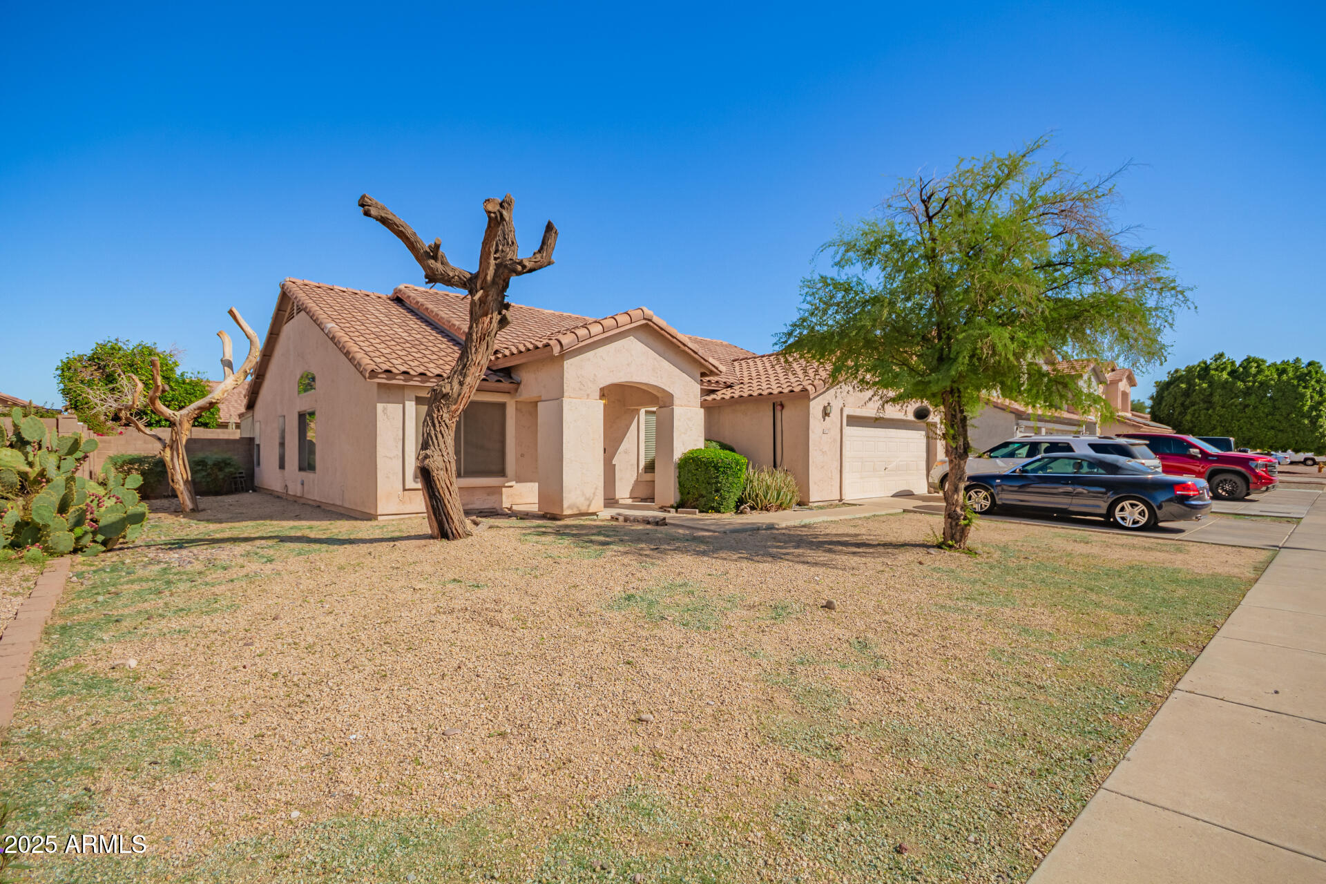 8572 W PALO VERDE Avenue