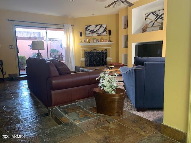 7745 N Via Camello Del Sur Street