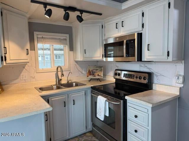 2929 E MAIN Street 652