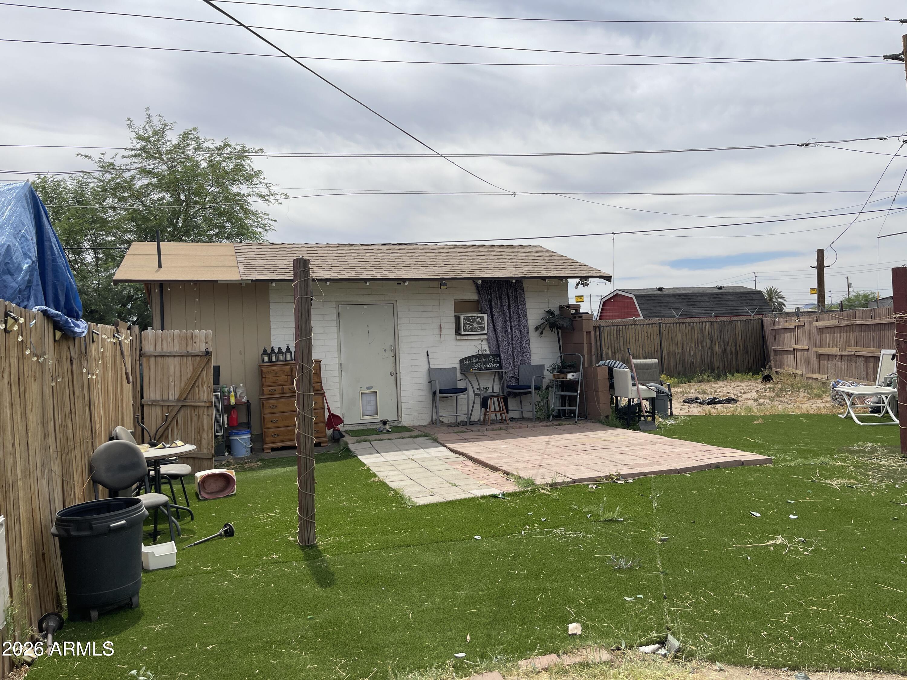 3021 W MADISON Street