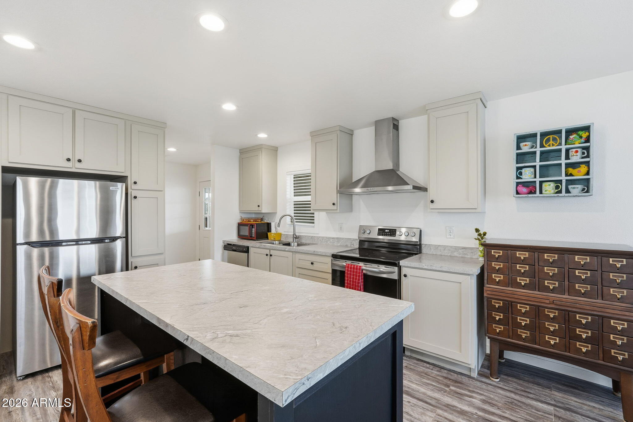 312 E O'Neil Drive 103