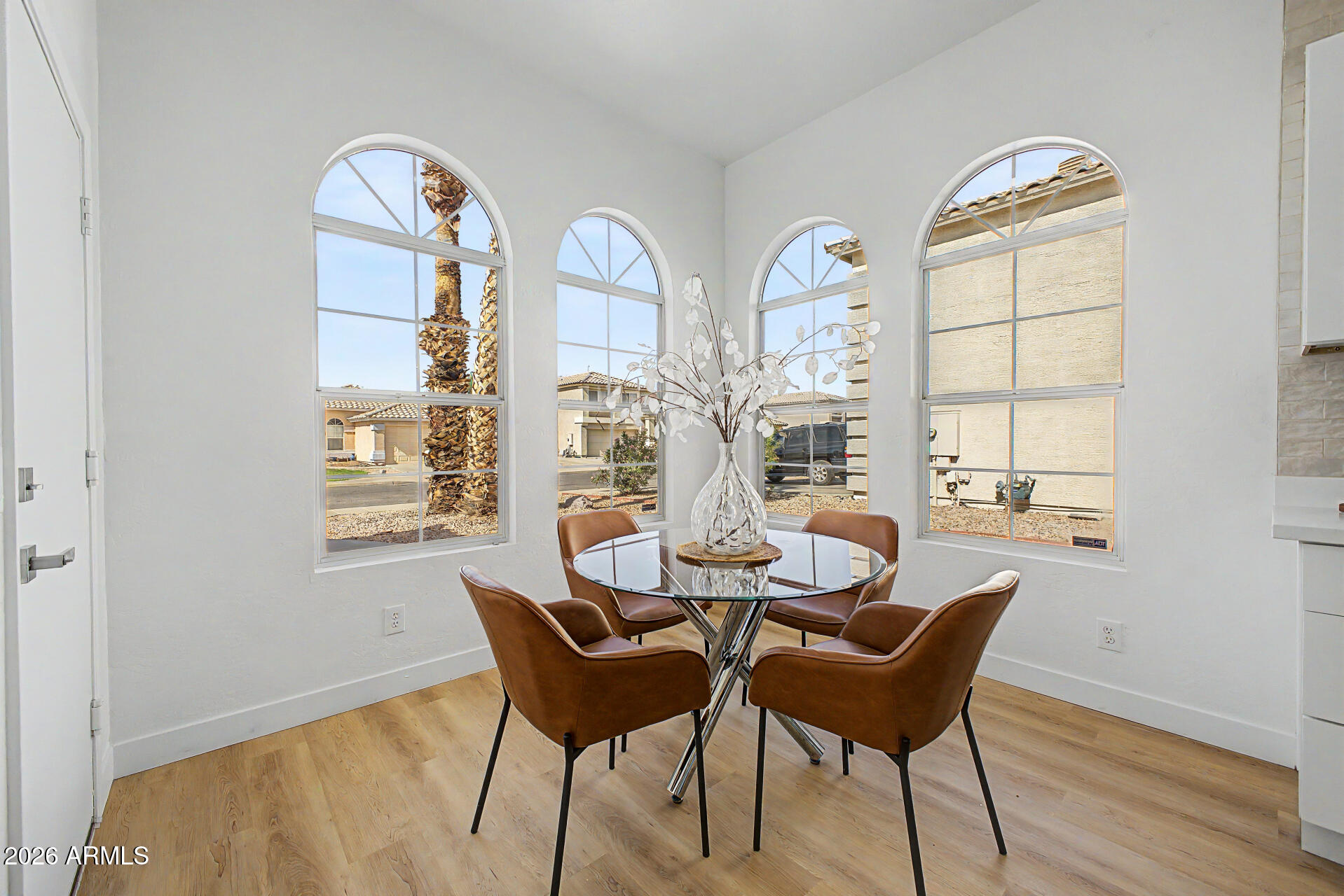 11021 W HAYWARD Avenue <WOW>