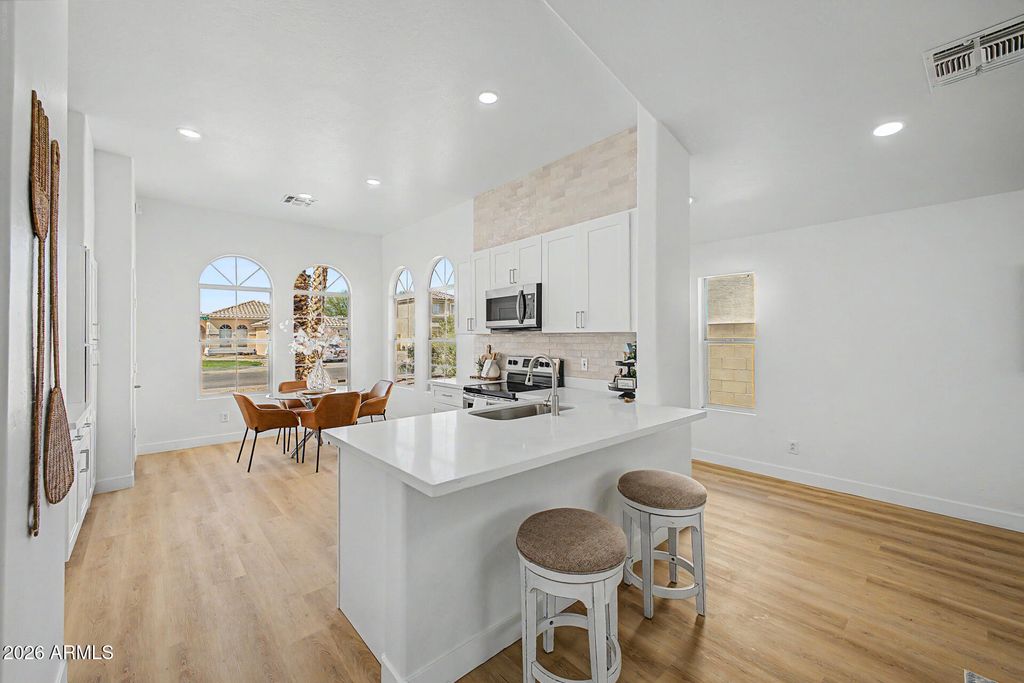 Photo of 11021 W Hayward Avenue #<WOW>, Glendale, AZ 85307 (MLS # 7017498)