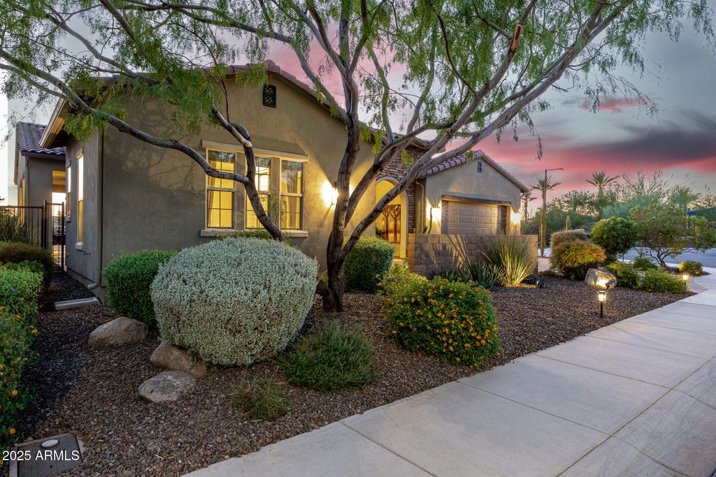 Photo of 30420 N 131st Drive, Peoria, AZ 85383 (MLS # 6924939)