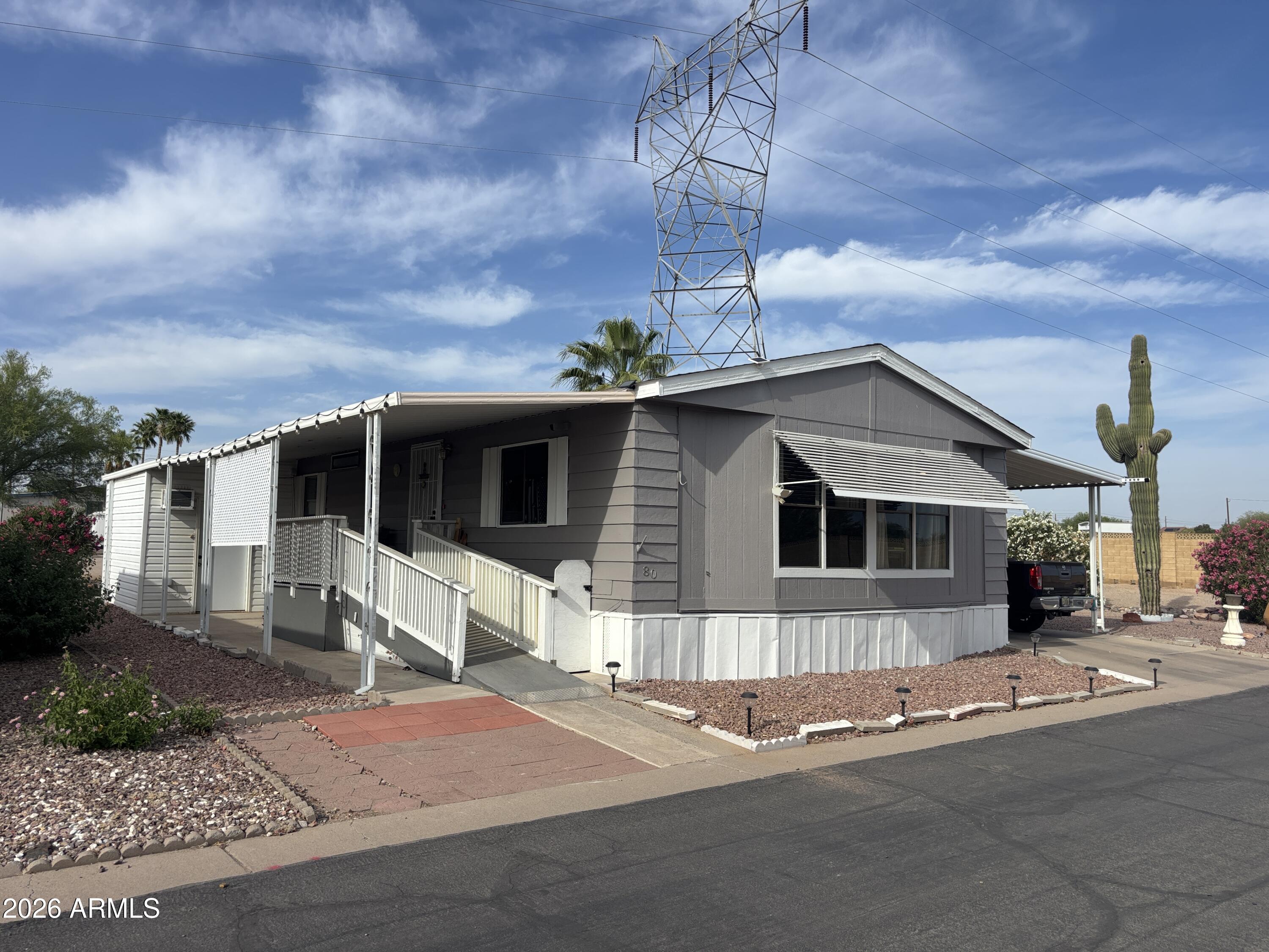9427 E UNIVERSITY Drive 80