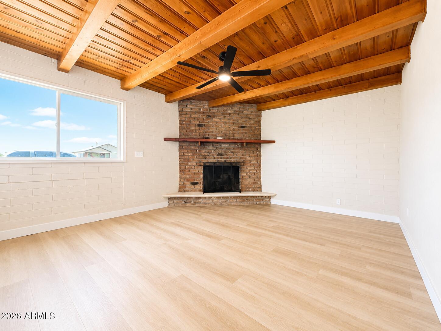455 W ROOSEVELT Avenue