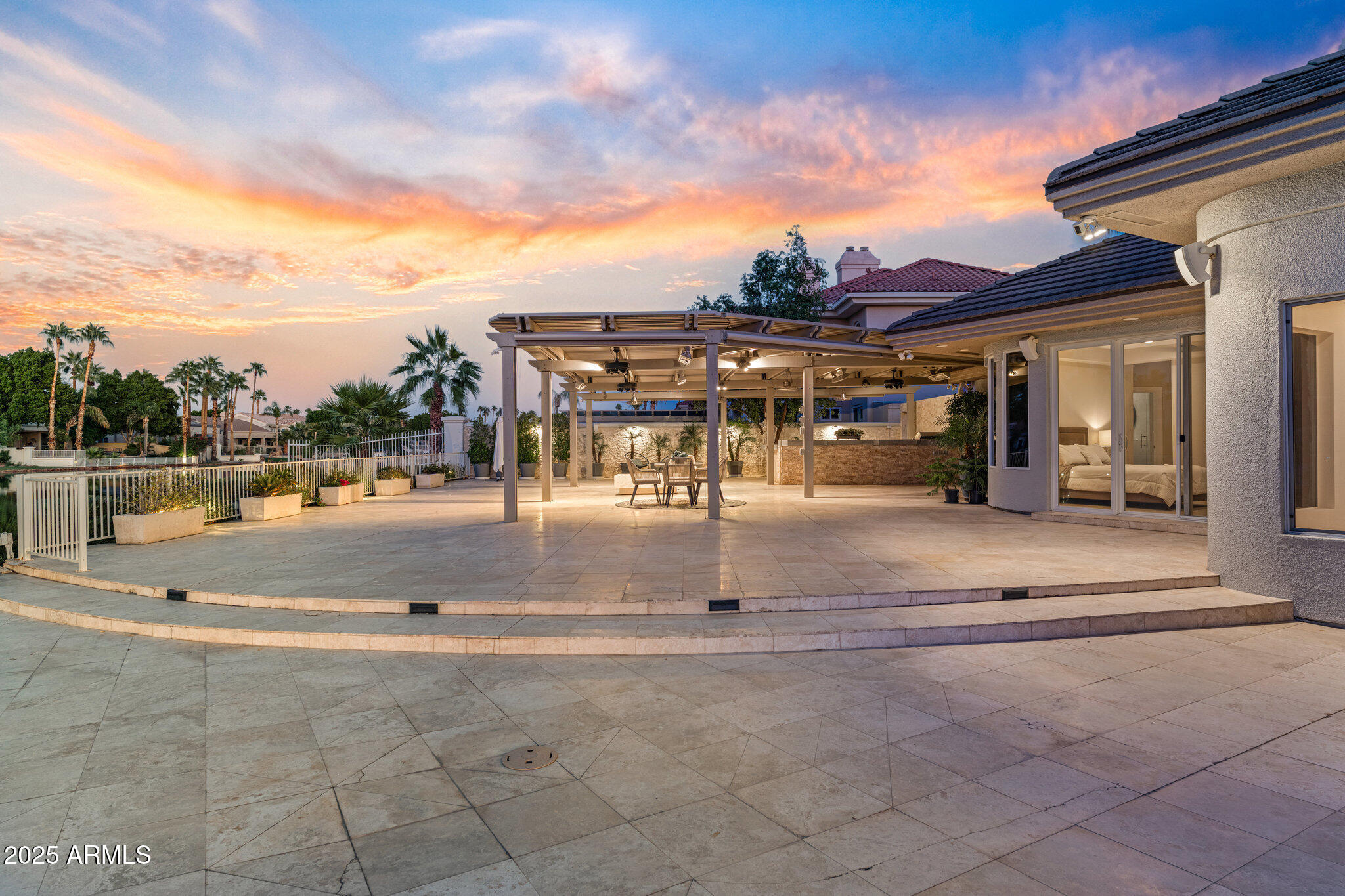 1502 E TREASURE COVE Drive