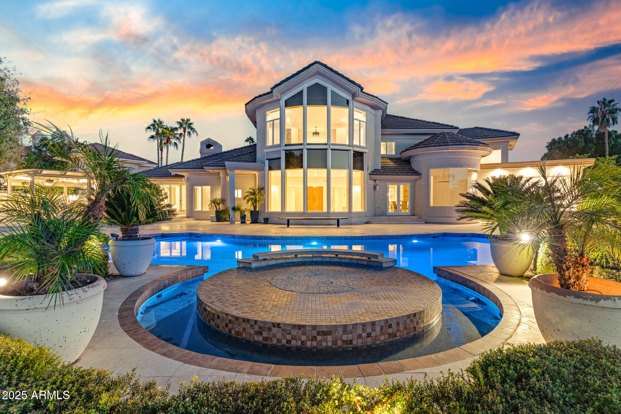 1502 E TREASURE COVE Drive