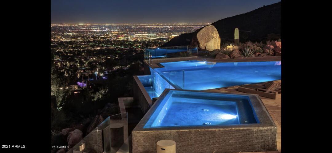 6010 E CHOLLA Lane