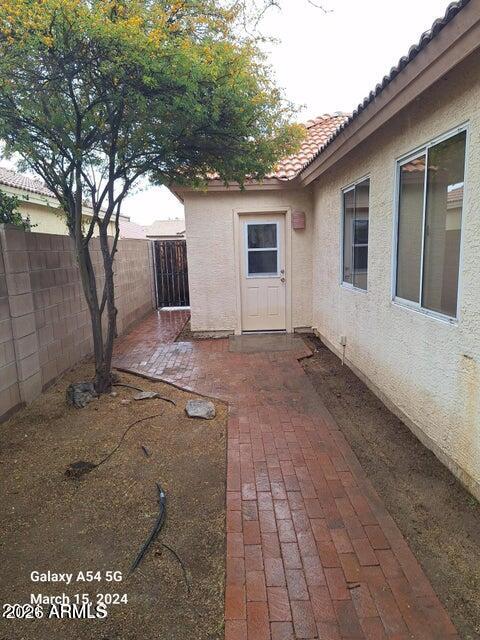 415 W AIRE LIBRE Avenue