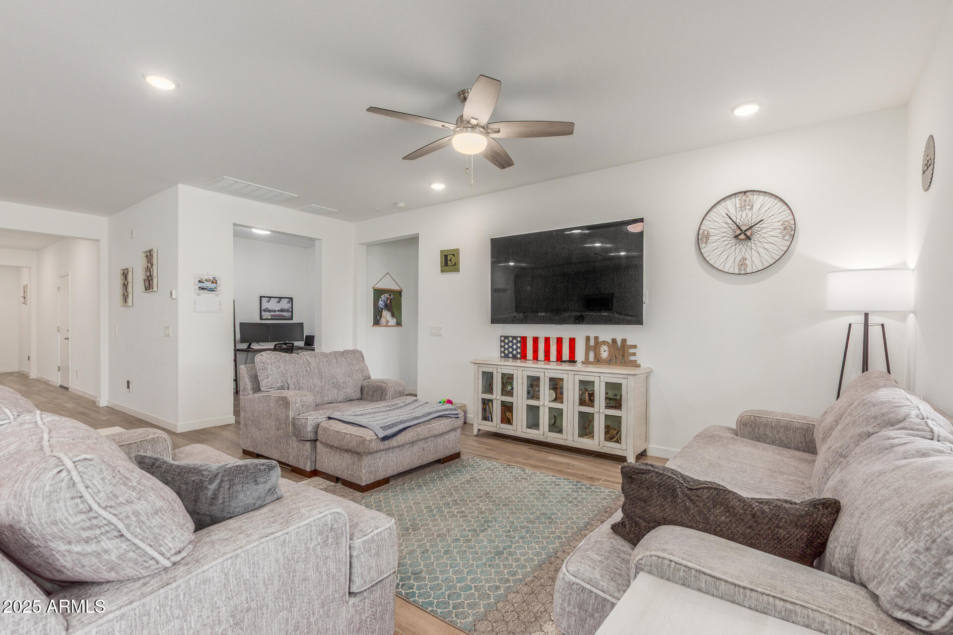 Homes 2 16790 W MOLLY Lane
