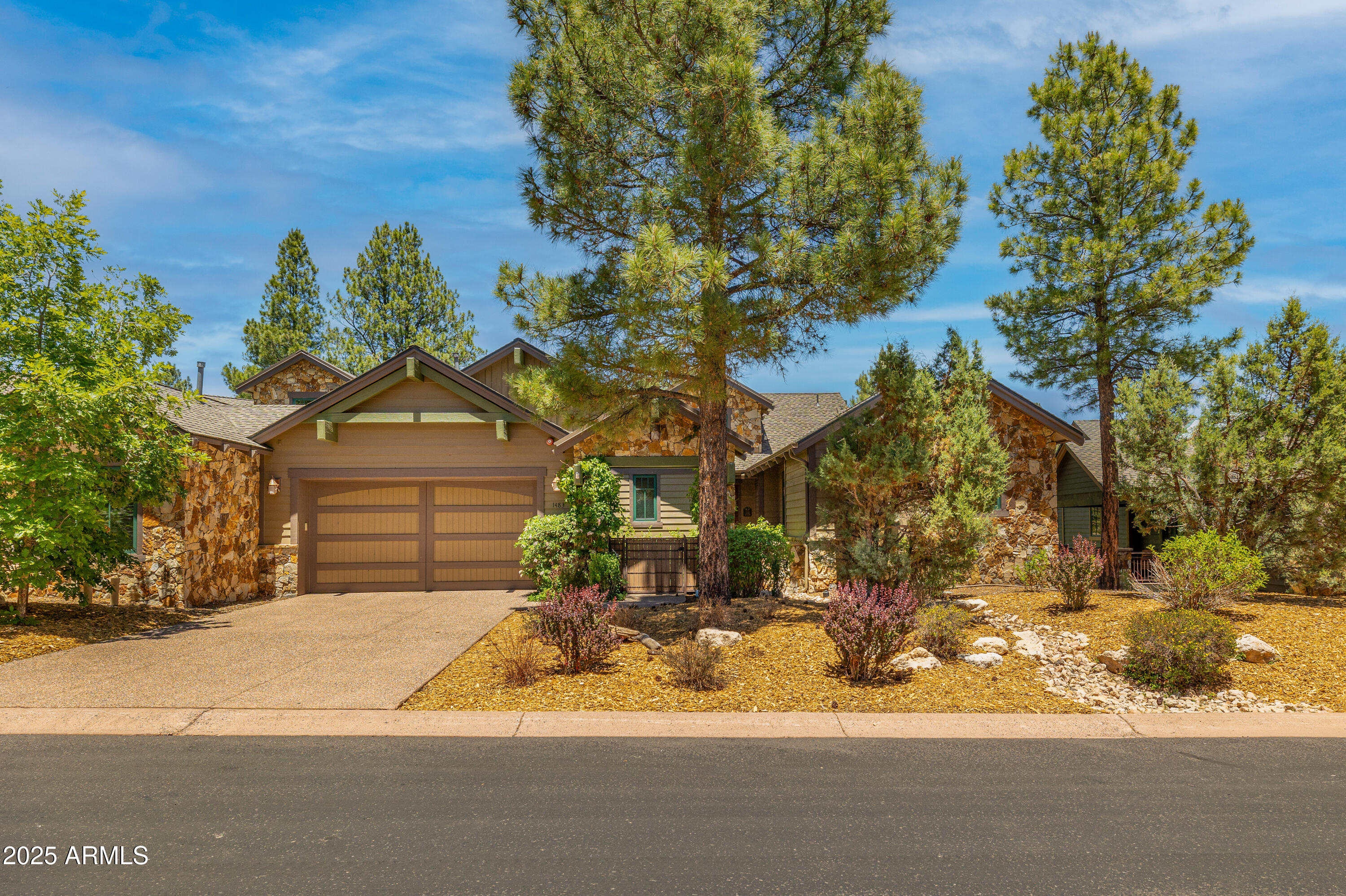 1483 E Castle Hills Drive 12