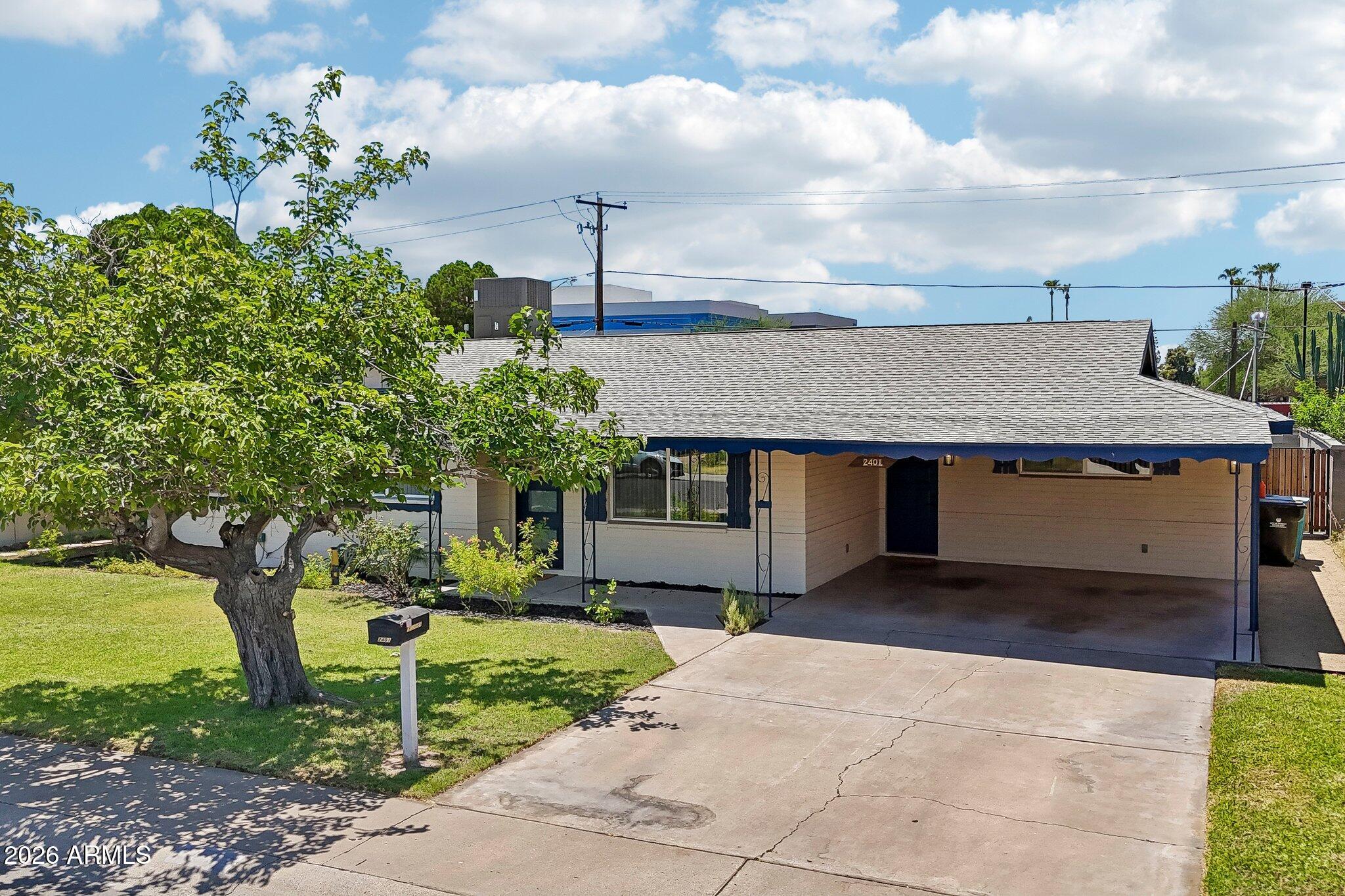 2401 W ECHO Lane