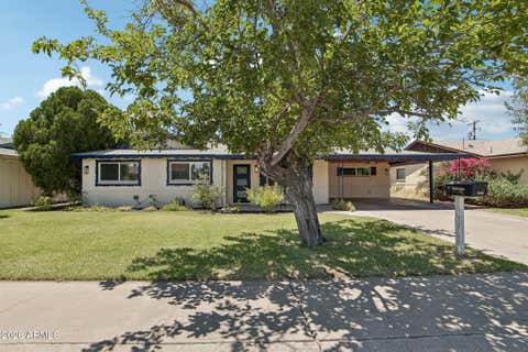 Photo of 2401 W Echo Lane, Phoenix, AZ 85021 (MLS # 7047797)