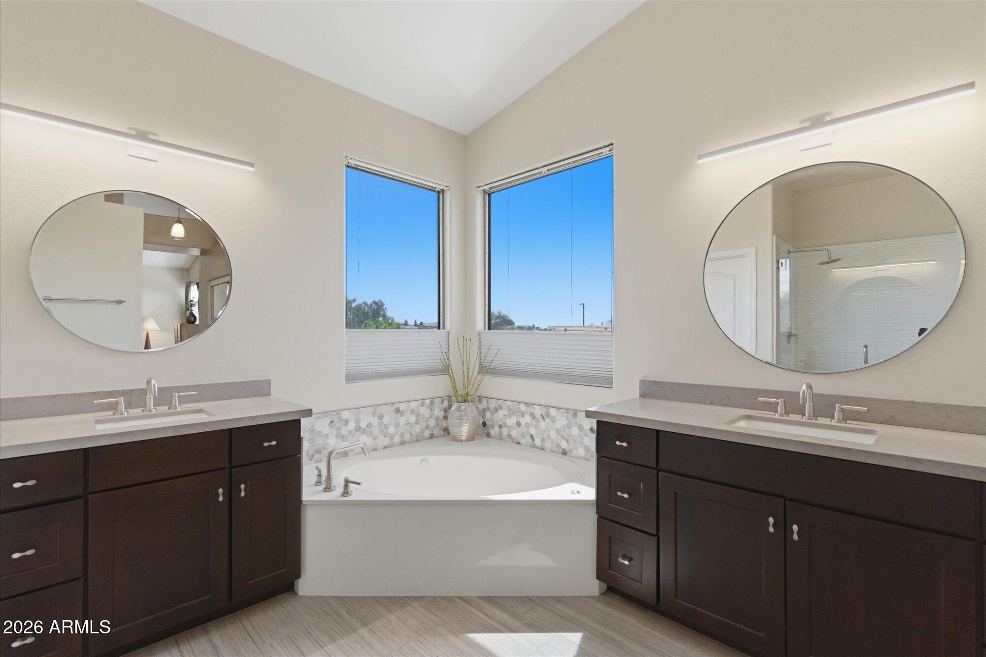 Scottsdale, Arizona, 85254, United States, 5 Bedrooms Bedrooms, ,3 BathroomsBathrooms,Residential,Active,2034285