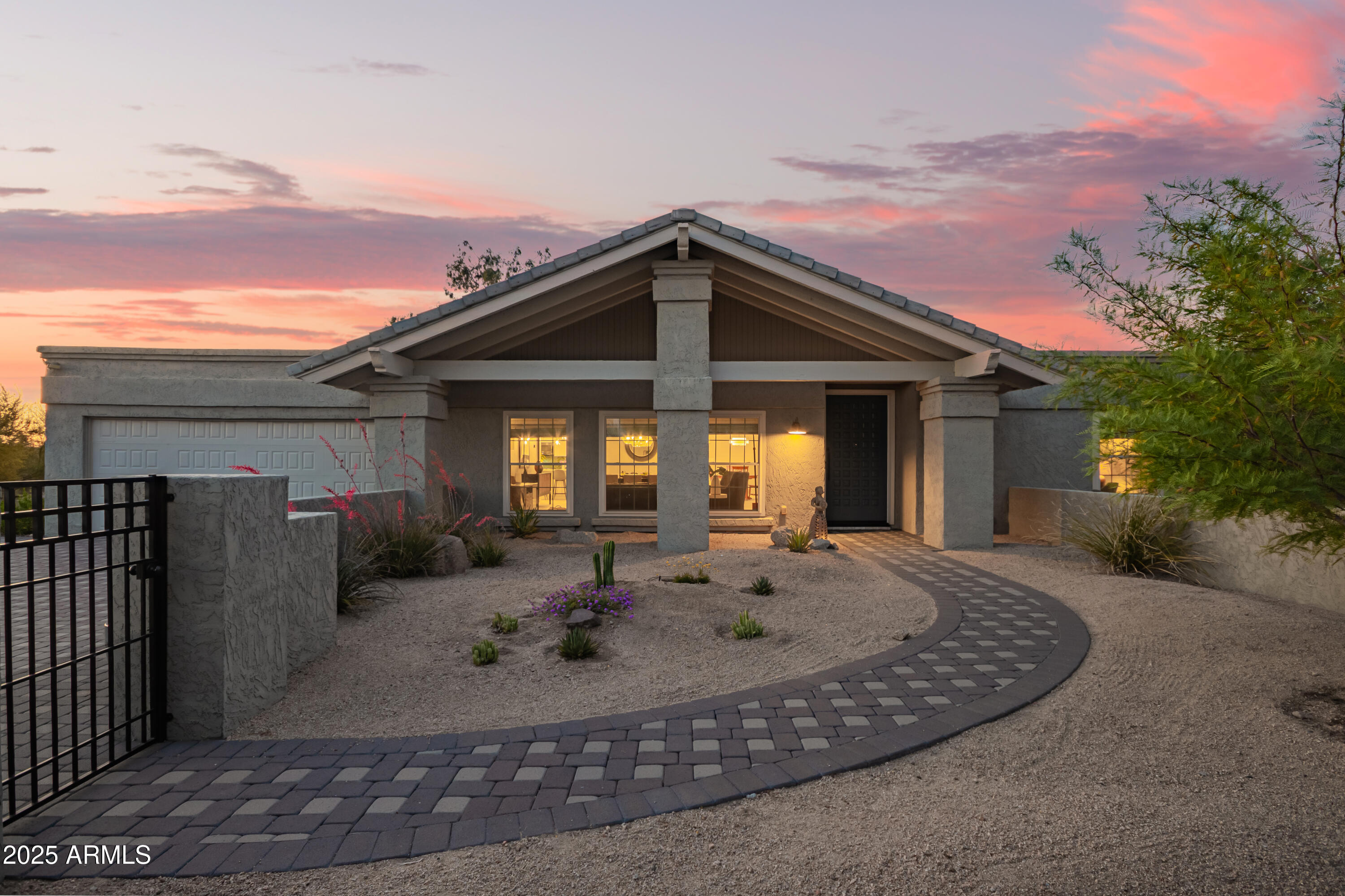 9432 E QUAIL Trail