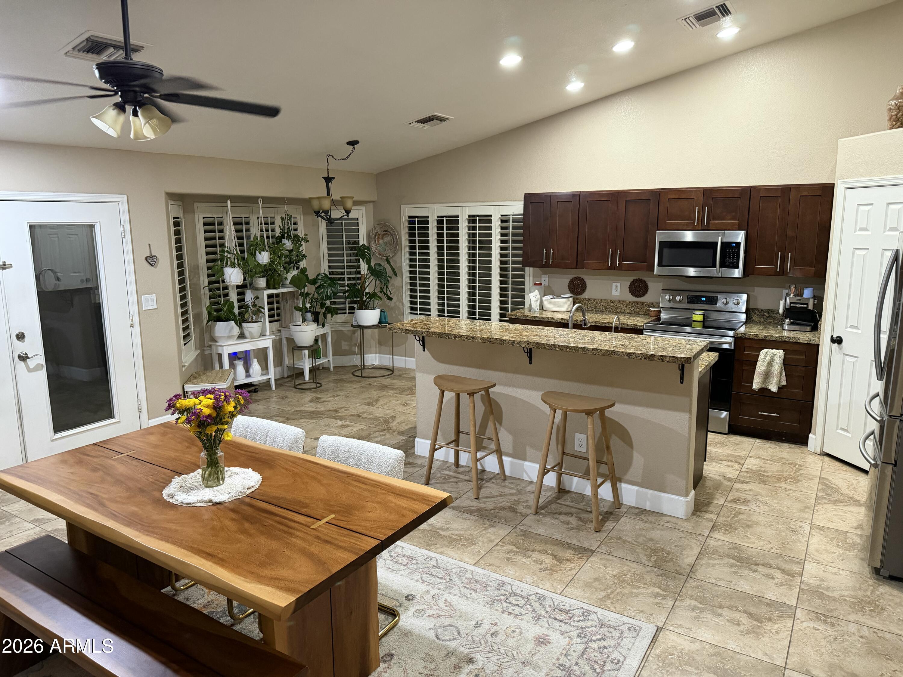 401 E MERRILL Avenue